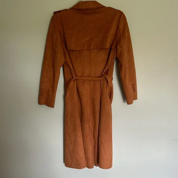 Women’s orange faux suede trench coat - Picture 3 of 3